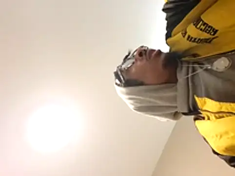 Snapshot of Z3US_UP_1 chatting on 12-17-25, 01:22 Z3US UP 1 online show from 12-17-25, 01:22