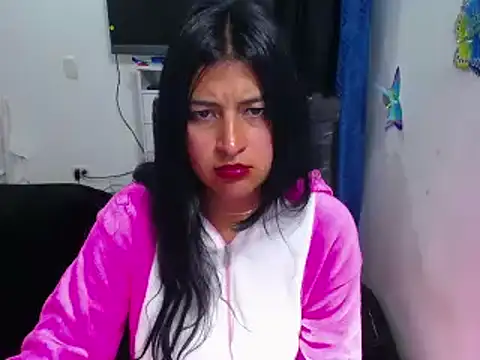 Snapshot of Yunhot_ chatting on 01-26-25, 10:45 Yunhot  online show from 01-26-25, 10:45