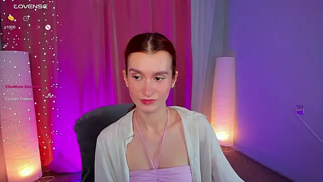 Snapshot of Sally_Biscuit chatting on 01-18-25, 10:06 Sally Biscuit online show from 01-18-25, 10:06