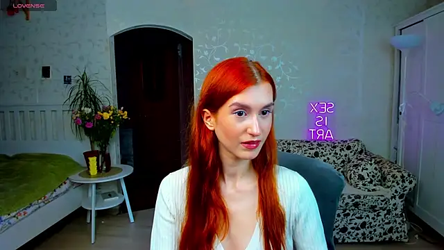 Snapshot of Sally_Biscuit chatting on 09-18-25, 12:29 Sally Biscuit online show from 09-18-25, 12:29