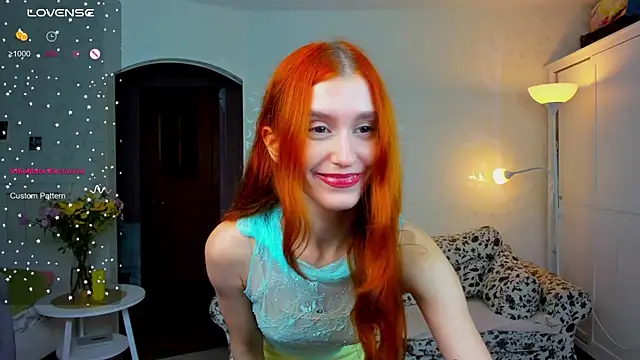 Snapshot of Sally_Biscuit chatting on 09-25-25, 10:52 Sally Biscuit online show from 09-25-25, 10:52