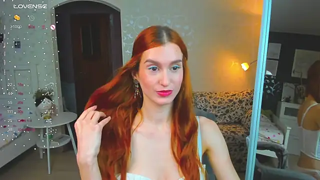 Snapshot of Sally_Biscuit chatting on 11-30-25, 10:30 Sally Biscuit online show from 11-30-25, 10:30