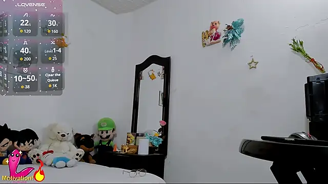 Amy jones77 online show from 10-13-25, 07:03