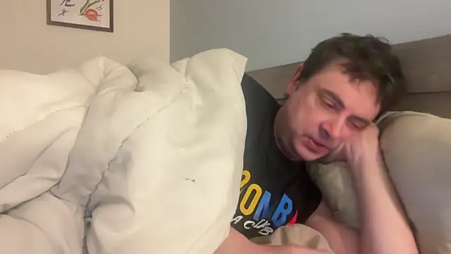 freddy0222222 online show from 04-04-26, 05:49