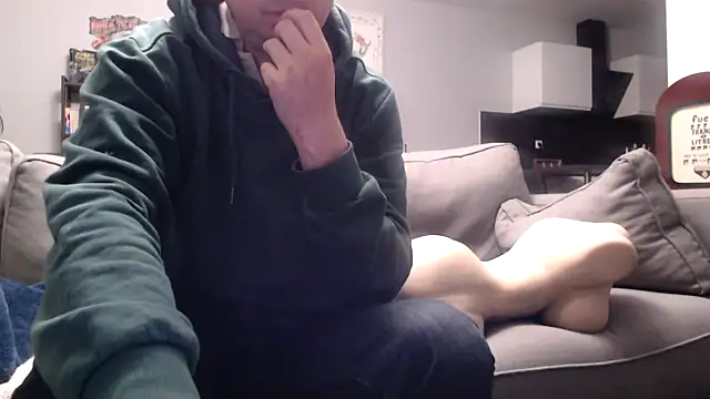 freddy0222222 online show from 05-13-26, 01:58