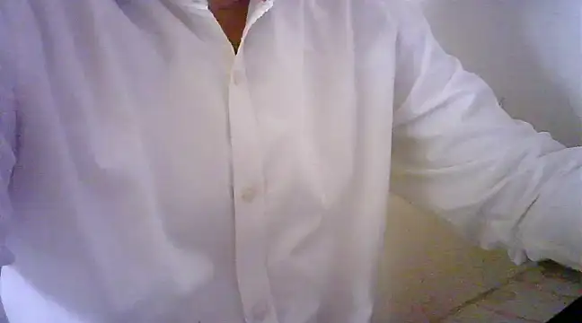 Snapshot of mrose8080 chatting on 01-12-25, 09:30 mrose8080 online show from 01-12-25, 09:30