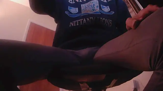 hottottrot691 online show from 11-26-25, 09:38