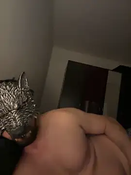 Tomhot3869 online show from 12-01-25, 08:36