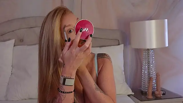 GingerEllis online show from 09-24-25, 04:16