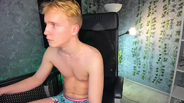 AlexxSweet online show from 12-22-24, 04:38