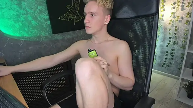 AlexxSweet online show from 01-18-25, 03:59