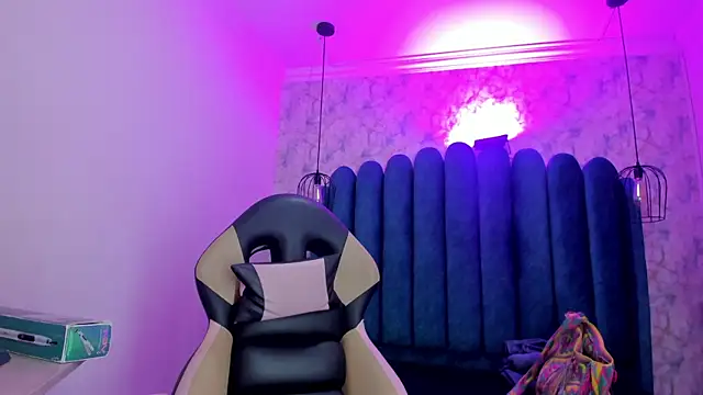 Snapshot of nalalye_cruzz_ chatting on 01-08-26, 03:42 nalalye cruzz online show from 01-08-26, 03:42