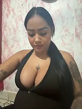 Snapshot of Luisa_Fernandaa chatting on 11-02-25, 12:57 Luisa Fernandaa online show from 11-02-25, 12:57