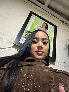 Snapshot of Luisa_Fernandaa chatting on 04-02-26, 12:41 Luisa Fernandaa online show from 04-02-26, 12:41