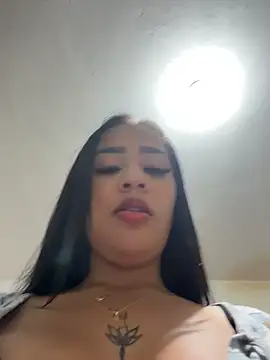 Snapshot of Luisa_Fernandaa chatting on 04-19-26, 03:39 Luisa Fernandaa online show from 04-19-26, 03:39