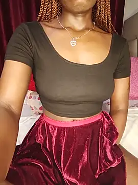 NicRaisaa online show from 06-17-26, 03:31