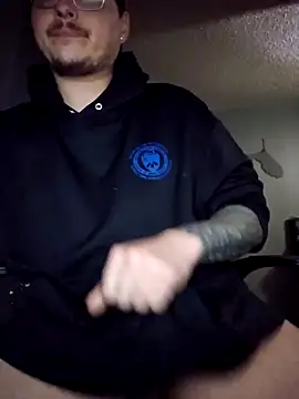 Snapshot of MrBiggBallz chatting on 01-26-25, 12:48 MrBiggBallz online show from 01-26-25, 12:48