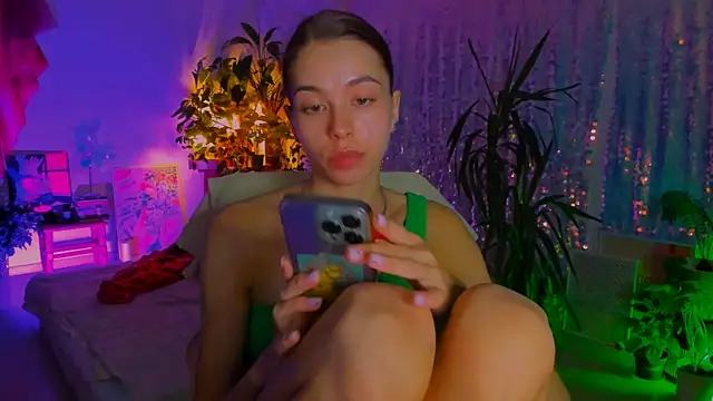 poli   online show from 09-19-25, 06:08