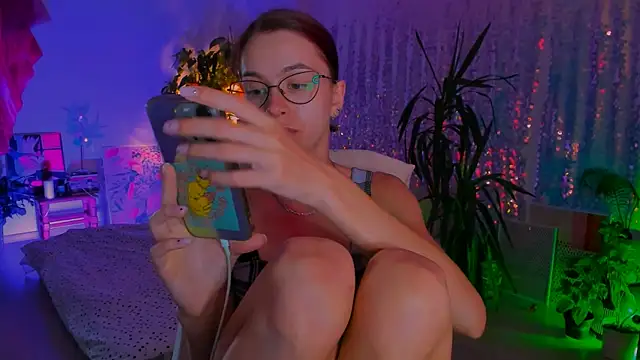 poli   online show from 09-24-25, 09:01