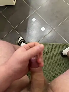 Cozqhh online show from 02-17-26, 02:02