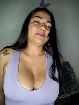 Snapshot of alison_villalobo chatting on 11-06-25, 02:45 alison villalobo online show from 11-06-25, 02:45