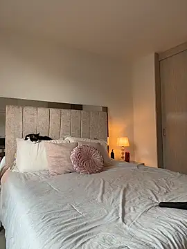 Im Valentina online show from 04-04-26, 09:12