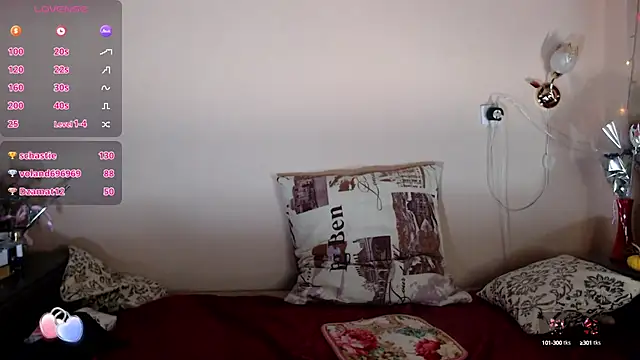 Snapshot of VanezaSmith chatting on 12-05-24, 04:23 VanezaSmith online show from 12-05-24, 04:23