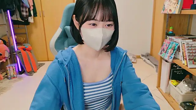 HIKARI x0 online show from 12-13-24, 01:55