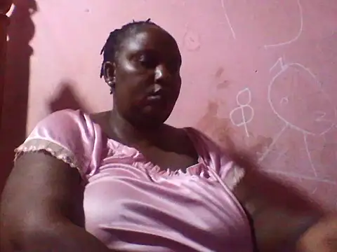 Snapshot of big_clits chatting on 06-12-26, 06:01 big clits online show from 06-12-26, 06:01