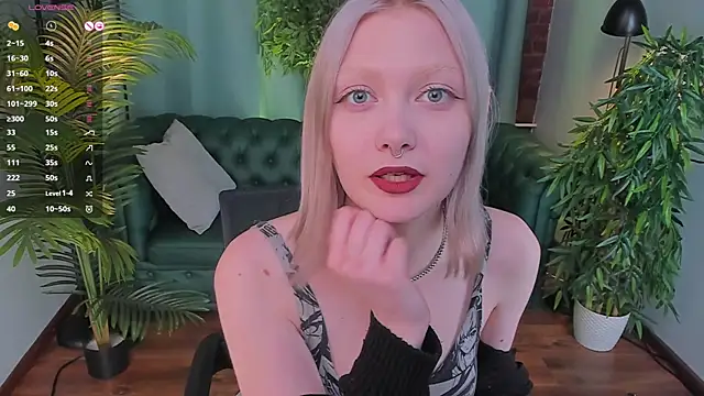 Snapshot of _Rude_Girl_ chatting on 01-28-25, 06:28  Rude Girl  online show from 01-28-25, 06:28