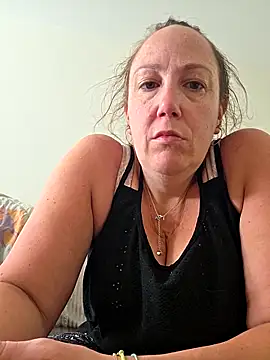 Snapshot of Wisie_Cutie chatting on 05-08-26, 12:10 Wisie Cutie online show from 05-08-26, 12:10