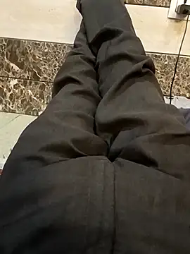 Snapshot of Play_boy11 chatting on 10-25-25, 05:26 Play boy11 online show from 10-25-25, 05:26