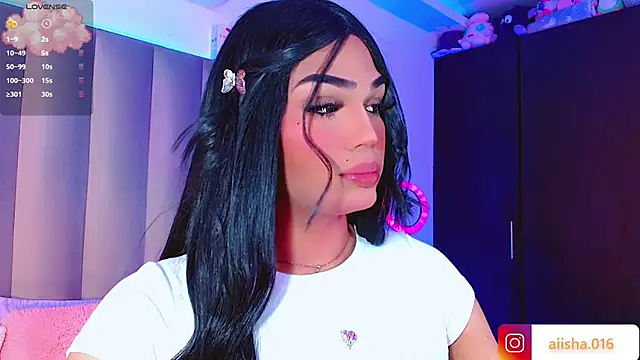 Snapshot of AiishaRose chatting on 02-07-25, 01:53 AiishaRose online show from 02-07-25, 01:53