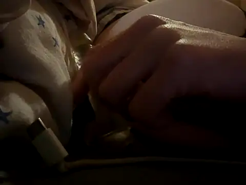 Snapshot of kamel455 chatting on 10-19-25, 01:56 kamel455 online show from 10-19-25, 01:56