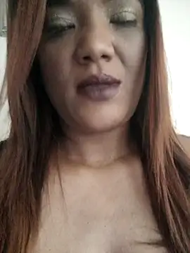 Snapshot of Indianpleasure300 chatting on 11-01-25, 01:57 Indianpleasure300 online show from 11-01-25, 01:57