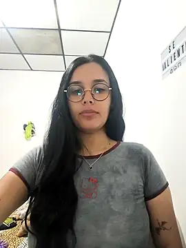 Snapshot of Annya-sweet chatting on 10-27-25, 03:27 Annya-sweet online show from 10-27-25, 03:27