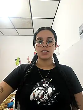 Snapshot of Annya-sweet chatting on 10-29-25, 02:52 Annya-sweet online show from 10-29-25, 02:52