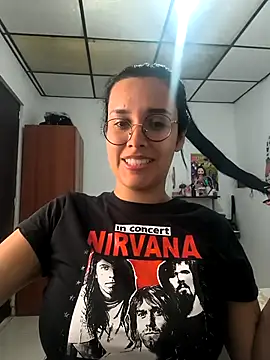 Snapshot of Annya-sweet chatting on 11-05-25, 03:01 Annya-sweet online show from 11-05-25, 03:01