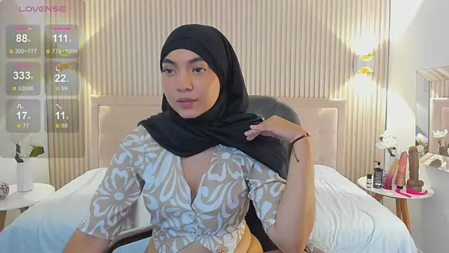 Snapshot of Sooffii_1 chatting on 12-05-24, 02:09 Sooffii 1 online show from 12-05-24, 02:09