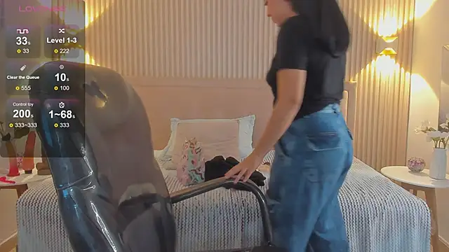 Snapshot of Sooffii_1 chatting on 03-01-25, 02:26 Sooffii 1 online show from 03-01-25, 02:26