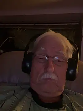 Steffibi1954 online show from 11-03-25, 06:20