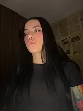 Snapshot of i_am_nina_ chatting on 05-03-26, 01:33 i am nina online show from 05-03-26, 01:33
