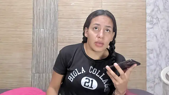 GIRLORI22 online show from 09-27-25, 07:52