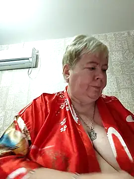 EffectFiona online show from 09-18-25, 10:45