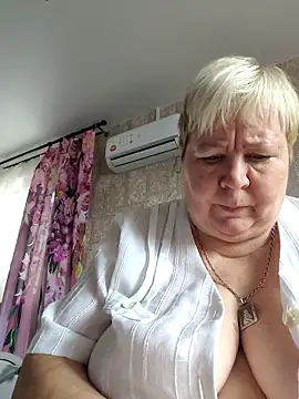 EffectFiona online show from 09-22-25, 04:25