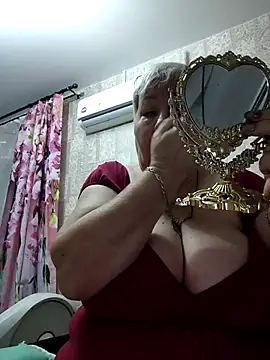 EffectFiona online show from 11-11-25, 10:54