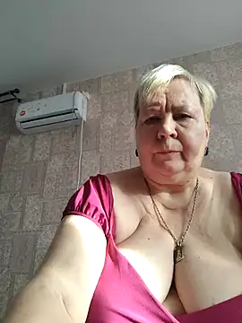 EffectFiona online show from 02-13-26, 05:47