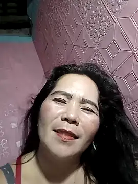 Snapshot of Cutehornywetmom chatting on 03-03-25, 03:09 Cutehornywetmom online show from 03-03-25, 03:09