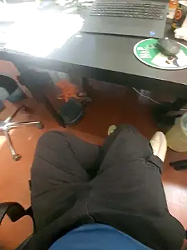 Snapshot of dream_catcher chatting on 10-18-25, 10:05 dream catcher online show from 10-18-25, 10:05