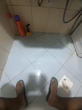 Snapshot of dream_catcher chatting on 10-29-25, 04:31 dream catcher online show from 10-29-25, 04:31